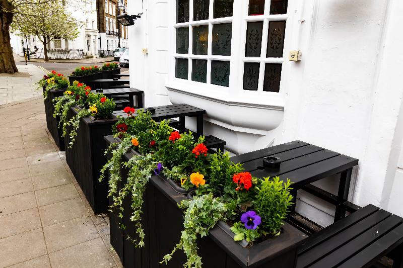 Publove @ The Rose & Crown Londen Buitenkant foto